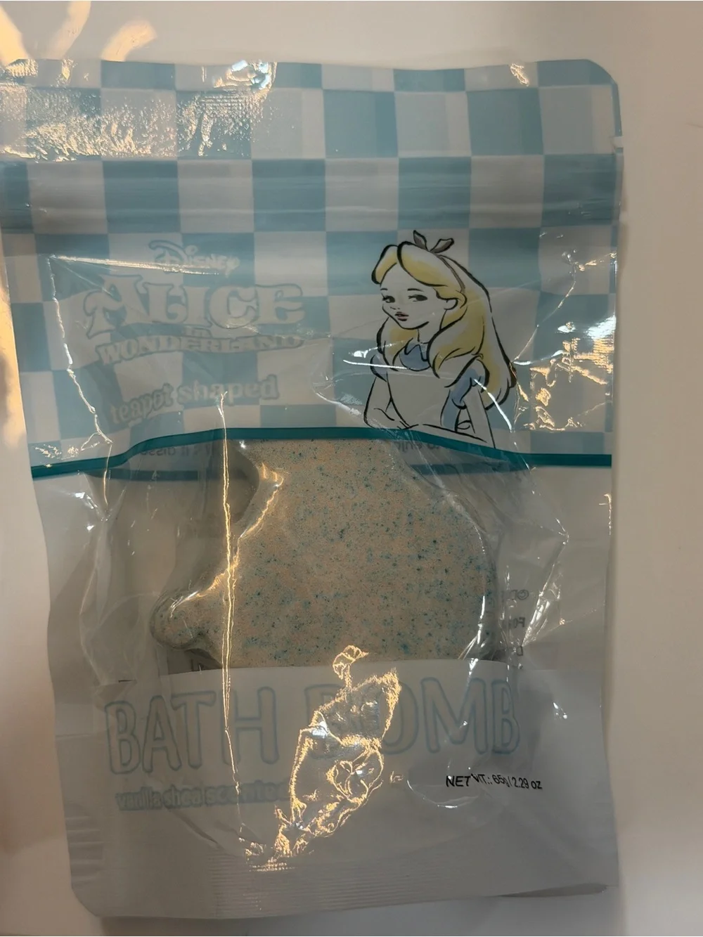 Disney Alice in Wonderland Bath Salts Trio - Blue, Pink, Yellow + bath bomb